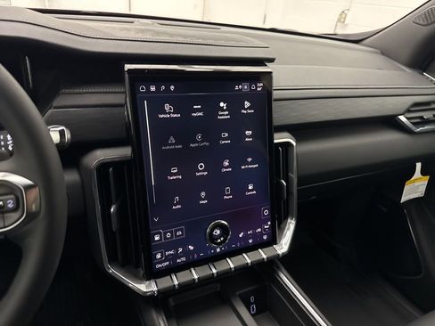 New 2025 GMC Acadia Elevation w/ Elevation Premium Package image 18