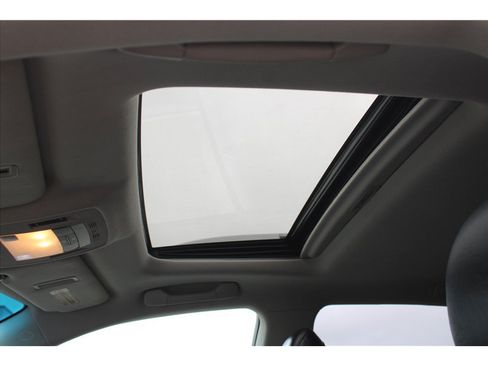 Used 2015 Lexus RX 450h AWD image 10