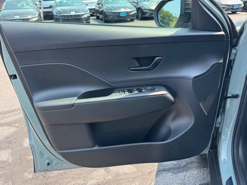 Used 2026 Hyundai Kona SEL Sport AWD/4WD image 32