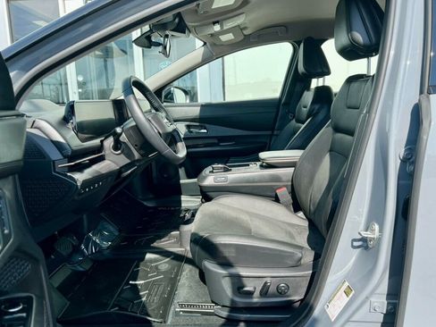 Used 2023 Nissan Ariya FWD image 14