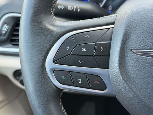 Used 2023 Chrysler Voyager LX FWD image 18