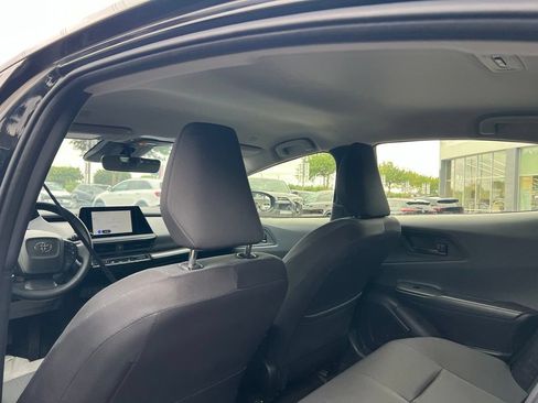 Used 2025 Toyota Prius LE FWD image 13