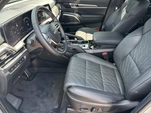 Used 2025 Kia Telluride SX Prestige X-Pro AWD/4WD image 14