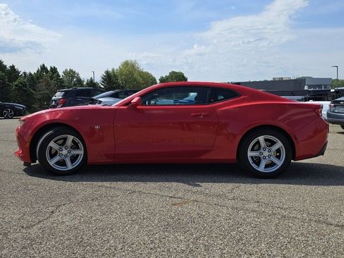 Used 2017 Chevrolet Camaro LT RWD image 11