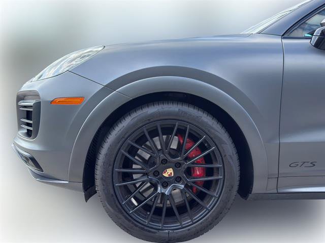 Used 2023 Porsche Cayenne GTS AWD/4WD image 4