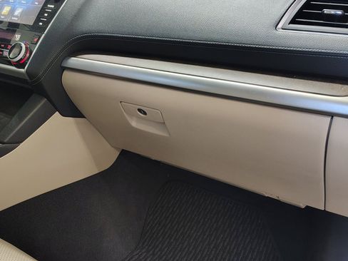 Used 2018 Subaru Outback 2.5i Limited AWD/4WD image 24