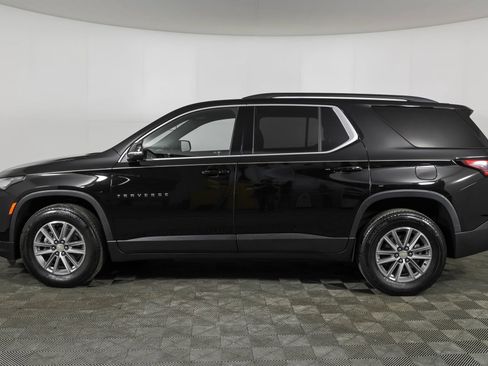 Used 2023 Chevrolet Traverse LT FWD image 19