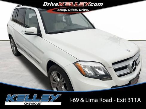 Used 2015 Mercedes-Benz GLK 350 4MATIC image 1
