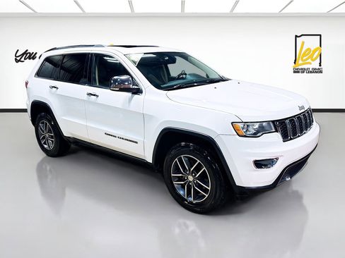 Used 2017 Jeep Grand Cherokee Limited image 3