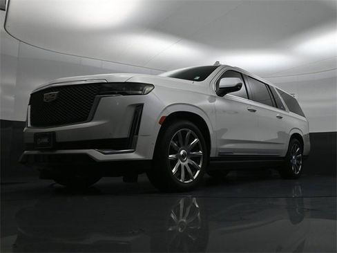 Used 2021 Cadillac Escalade ESV Premium Luxury Platinum image 28