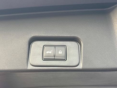 New 2026 Nissan Rogue SV AWD/4WD image 18