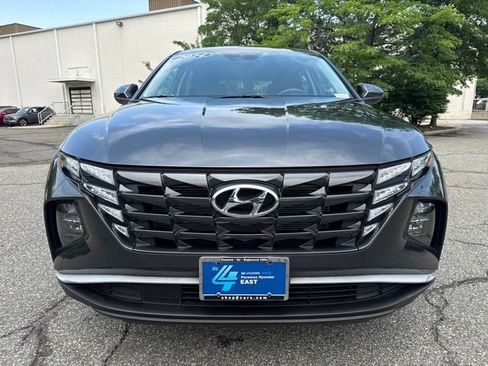 Used 2024 Hyundai Tucson SE AWD/4WD image 2