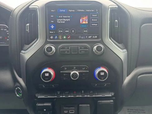 Used 2023 GMC Sierra 2500 SLT w/ Gooseneck/5TH Wheel Package image 24