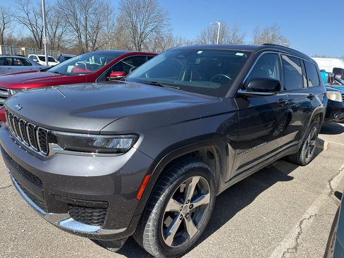 Used 2021 Jeep Grand Cherokee L Limited w/ Trailer Tow Package image 2