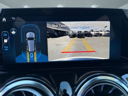 New 2026 Mercedes-Benz GLB 250 image 28