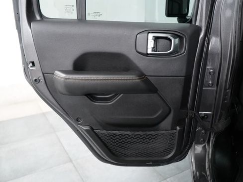 Used 2025 Jeep Wrangler Unlimited Sahara w/ Safety Group AWD/4WD image 24