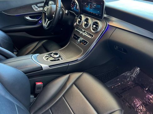 Used 2019 Mercedes-Benz C 300 Sedan w/ Premium Package image 16