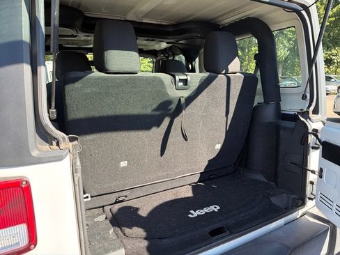 Used 2016 Jeep Wrangler Sport w/ Quick Order Package 24S AWD/4WD image 7