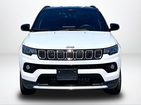 Used 2024 Jeep Compass Limited AWD/4WD image 4