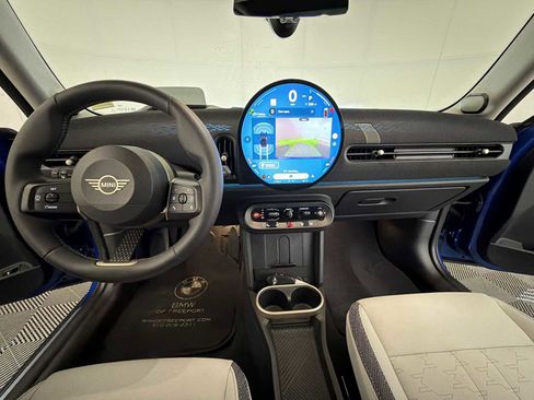 Certified 2025 MINI Cooper S FWD image 15