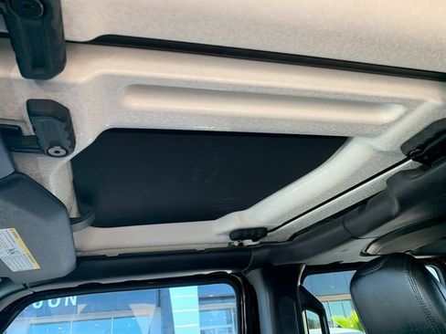 Used 2020 Jeep Gladiator Rubicon image 28