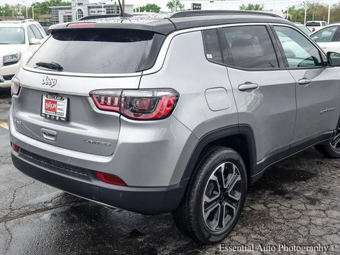 Used 2023 Jeep Compass Limited w/ Sun and Sound Group AWD/4WD image 8