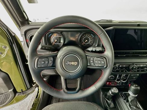 Used 2024 Jeep Wrangler Unlimited Rubicon w/ Technology Group AWD/4WD image 15