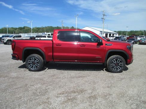 New 2026 GMC Sierra 1500 AT4 w/ AT4 Premium Package AWD/4WD image 3