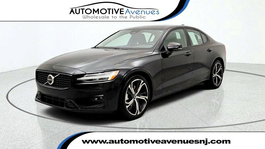 Used 2025 Volvo S60 B5 Plus AWD/4WD image 1