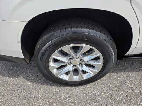 Used 2023 Chevrolet Tahoe Premier w/ Premium Package AWD/4WD image 13
