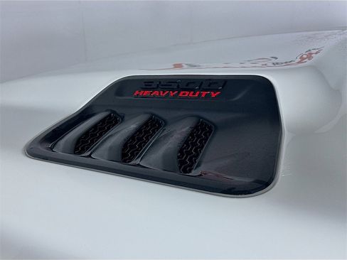 Used 2024 RAM 3500 Laramie w/ Night Edition image 28