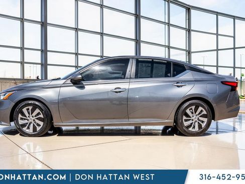Used 2019 Nissan Altima 2.5 S FWD image 2
