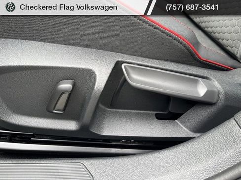 New 2025 Volkswagen GTI SE image 31