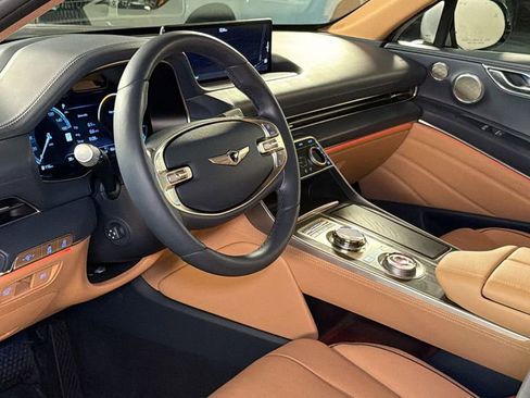 Used 2023 Genesis GV80 2.5T w/ Prestige Package image 32