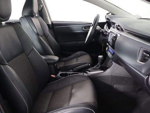 Used 2016 Toyota Corolla S FWD image 19