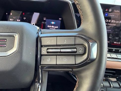 Used 2024 GMC Canyon AT4 w/ AT4 Premium Package AWD/4WD image 12