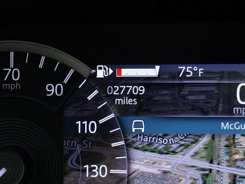 Used 2023 Land Rover Discovery Sport S image 49