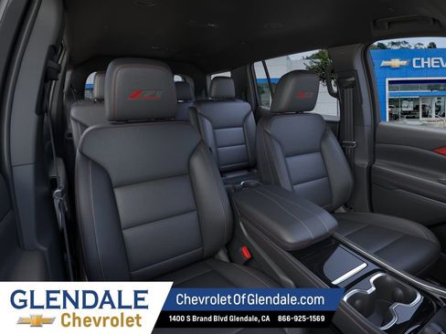 New 2026 Chevrolet Traverse Z71 w/ Driver Confidence Package AWD/4WD image 16