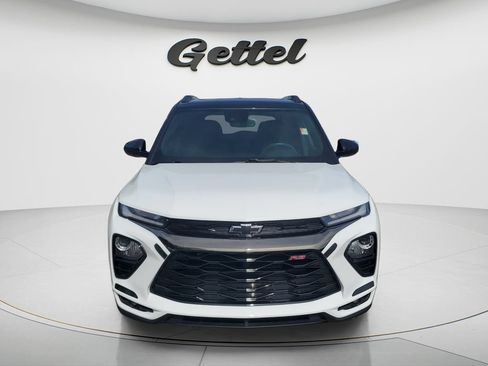 Used 2023 Chevrolet TrailBlazer RS w/ Sun and Liftgate Package FWD image 3