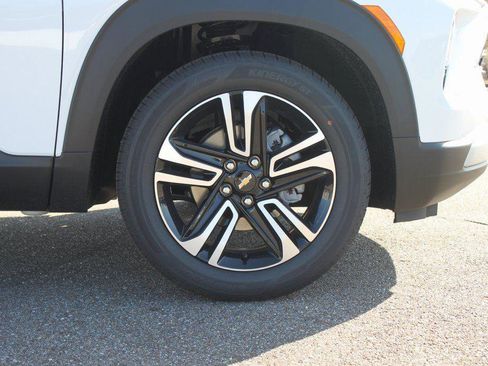 New 2026 Chevrolet TrailBlazer LT w/ Convenience Package image 4