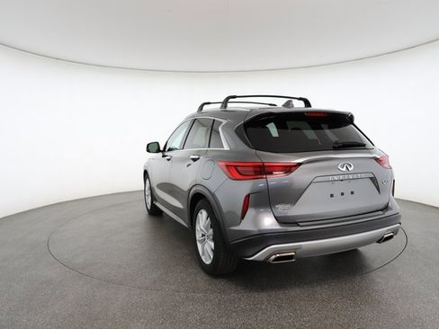 Used 2019 INFINITI QX50 Essential image 12