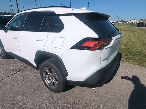 Certified 2025 Toyota RAV4 XLE FWD image 9