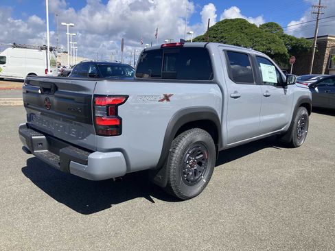 New 2025 Nissan Frontier Pro-X image 3