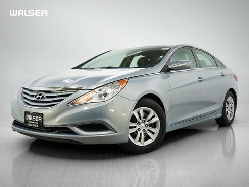 Used 2011 Hyundai Sonata GLS FWD image 1