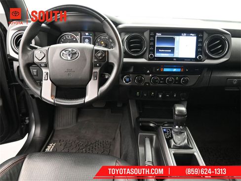 Used 2022 Toyota Tacoma TRD Pro image 11