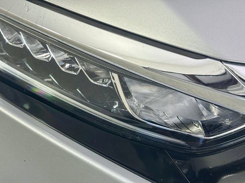 Used 2018 Honda Accord LX image 34