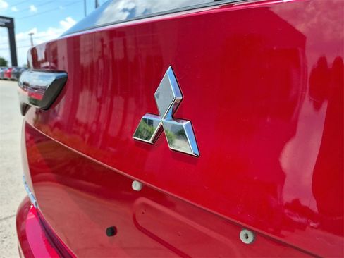 New 2025 Mitsubishi Outlander SEL image 30