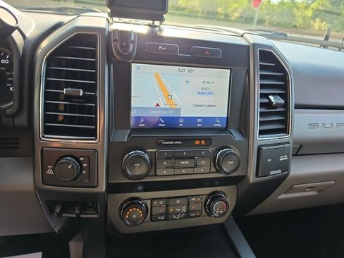 Used 2021 Ford F250 XLT w/ XLT Premium Package AWD/4WD image 22