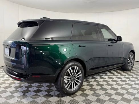 New 2025 Land Rover Range Rover Long Wheelbase SE image 9