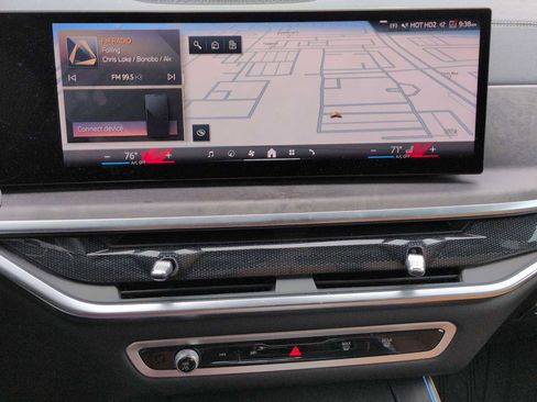 Certified 2024 BMW X5 xDrive40i w/ Premium Package image 28